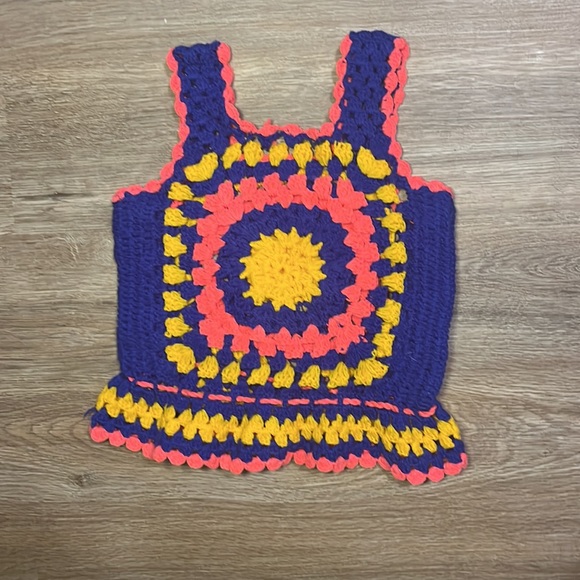 Girls Handmade Crochet Top / Size 6/7 - Picture 4 of 5
